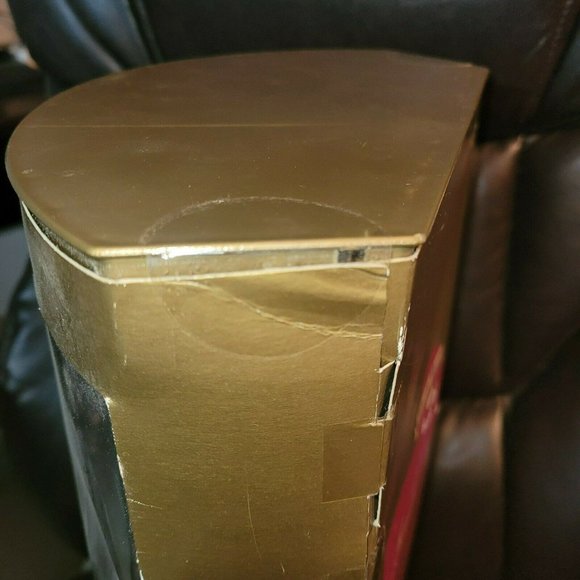 RARE Hard to Find New, Never Opened Collectible Memories Porcelain Doll "Kari" - Picture 6 of 6